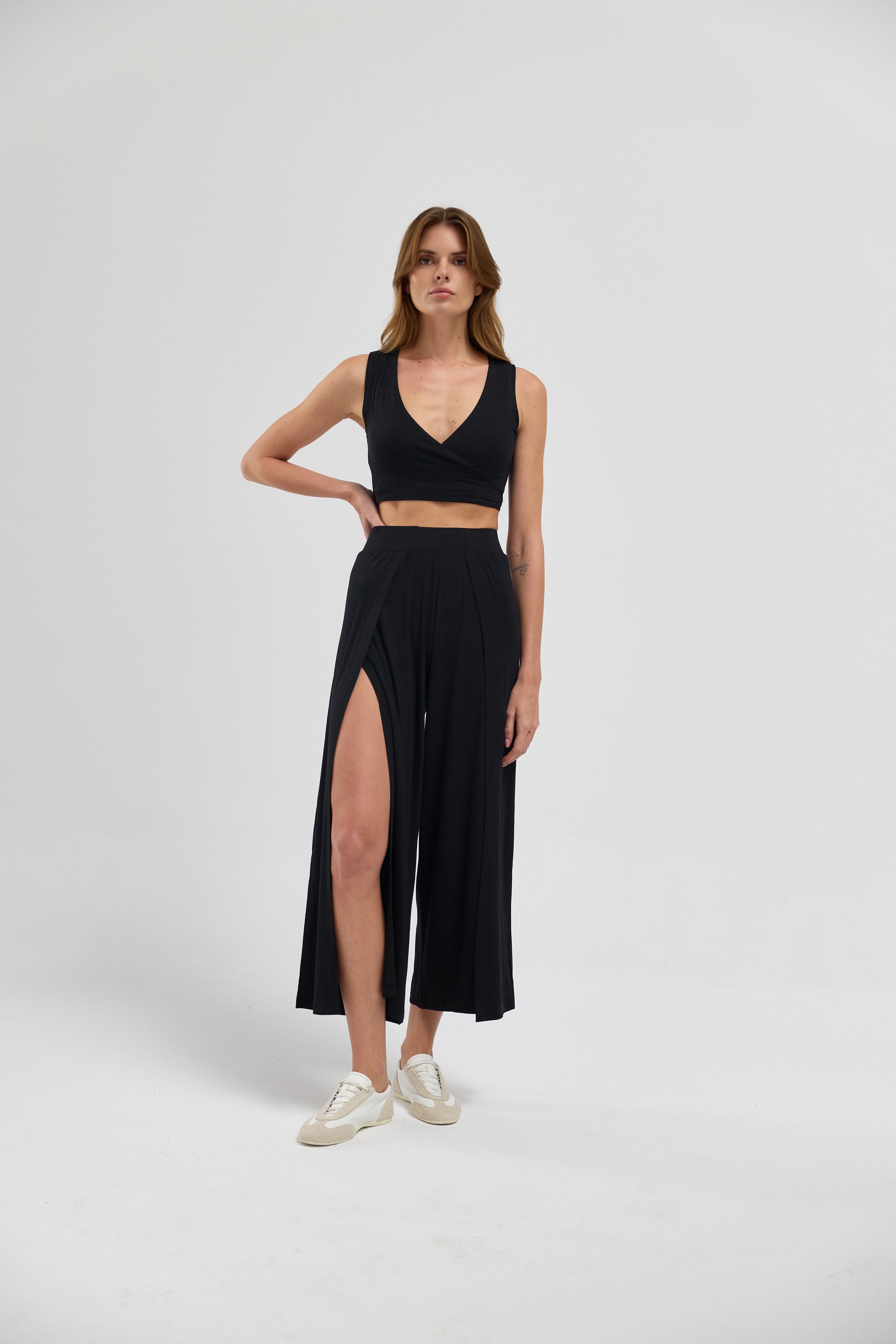 Soft Skin Touch Aera Yırtmaçlı Pantolon