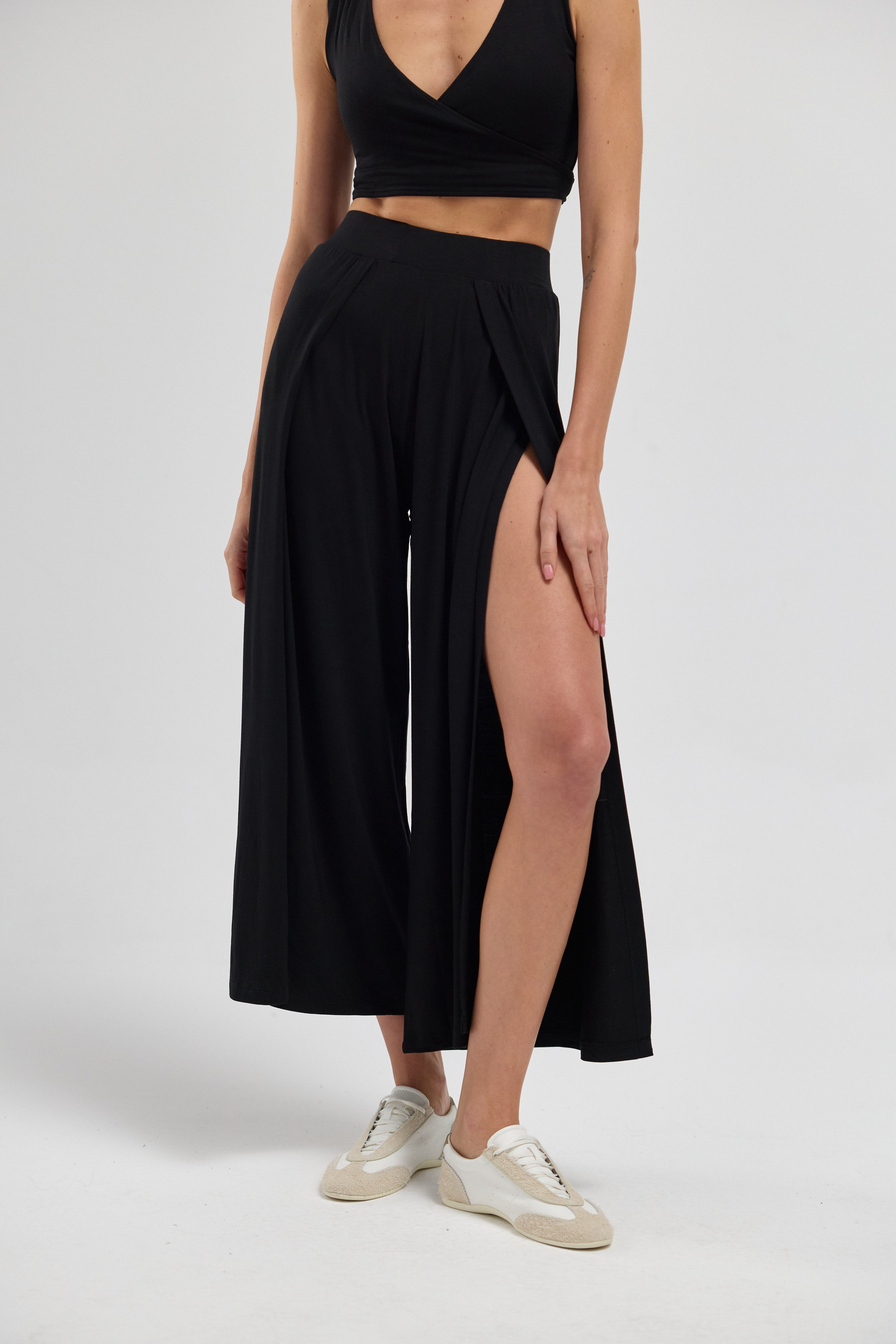 Soft Skin Touch Aera Yırtmaçlı Pantolon