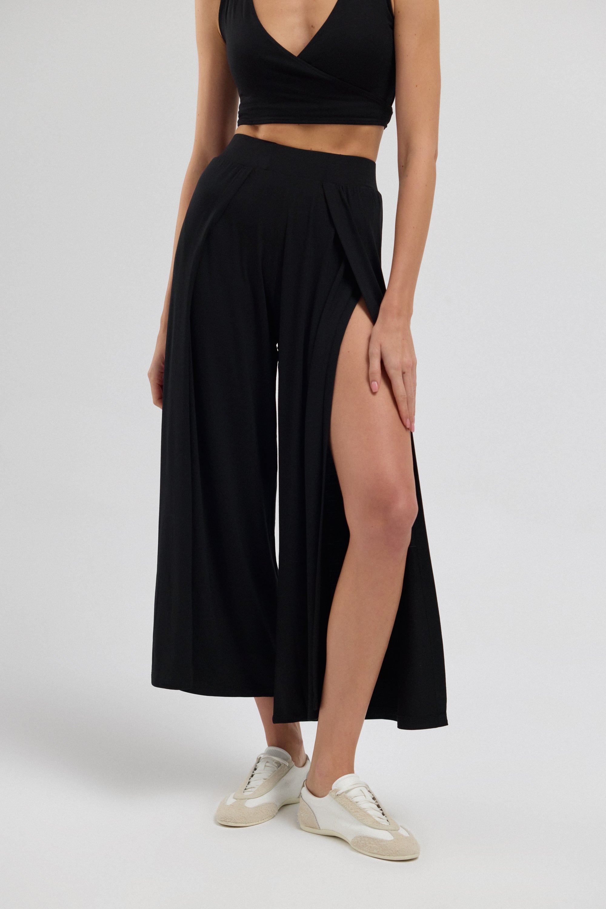 Soft Skin Touch Aera Yırtmaçlı Pantolon